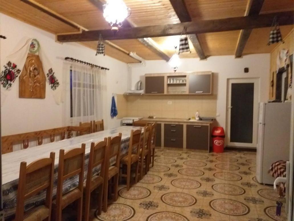 Casa Cupcea Villa Budesti  Exterior photo